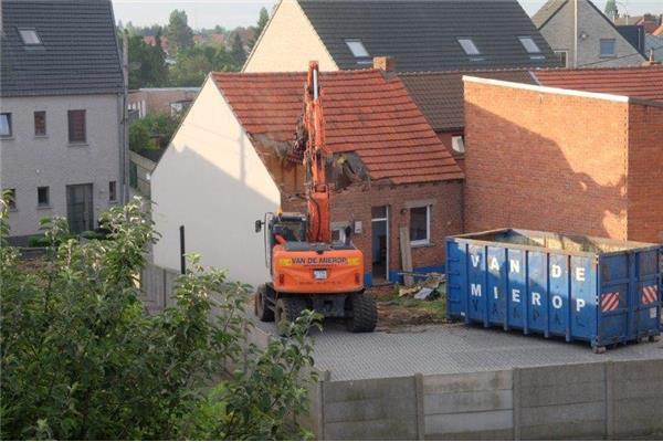 Sloopwerken Molenstraat Hoevenen - Van De Mierop